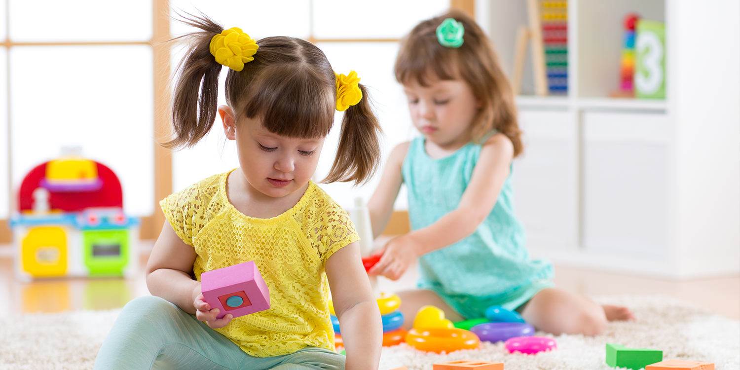 What Is Parallel Play? Benefits of Parallel Play for Babies and Toddlers